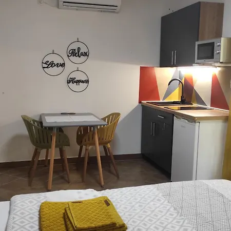 Gostinjska kuća And Bonefacic