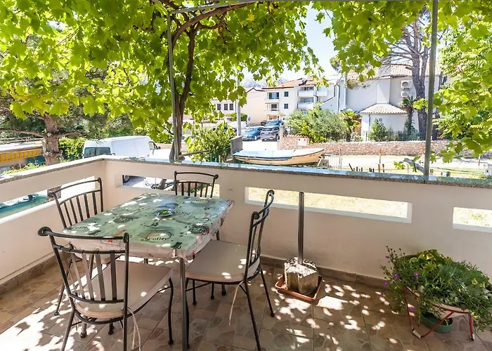 And Bonefacic Πανσιόν 3*