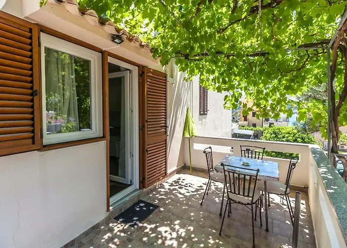 And Bonefacic Πανσιόν 3*